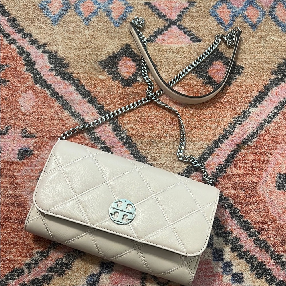 Tory Burch Willa Soft Pillow Chain Wallet